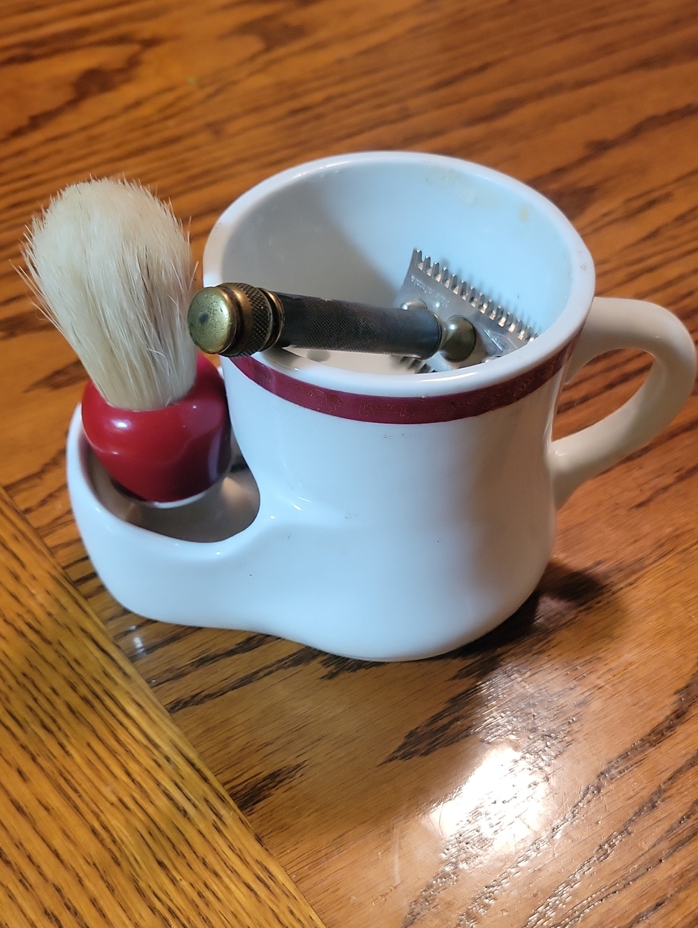 Antique Men's Shaving Brush with Red Handle - Austria